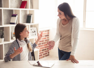 Comment aider et gérer un adolescent hypersensible ?